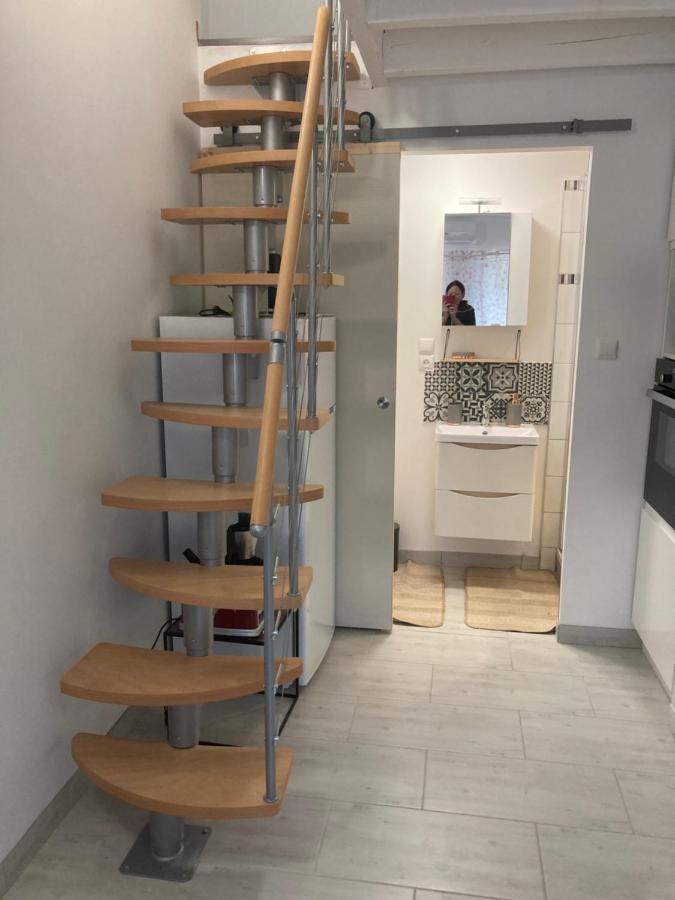 Au Havre De Paix Apartment Gareoult Bagian luar foto